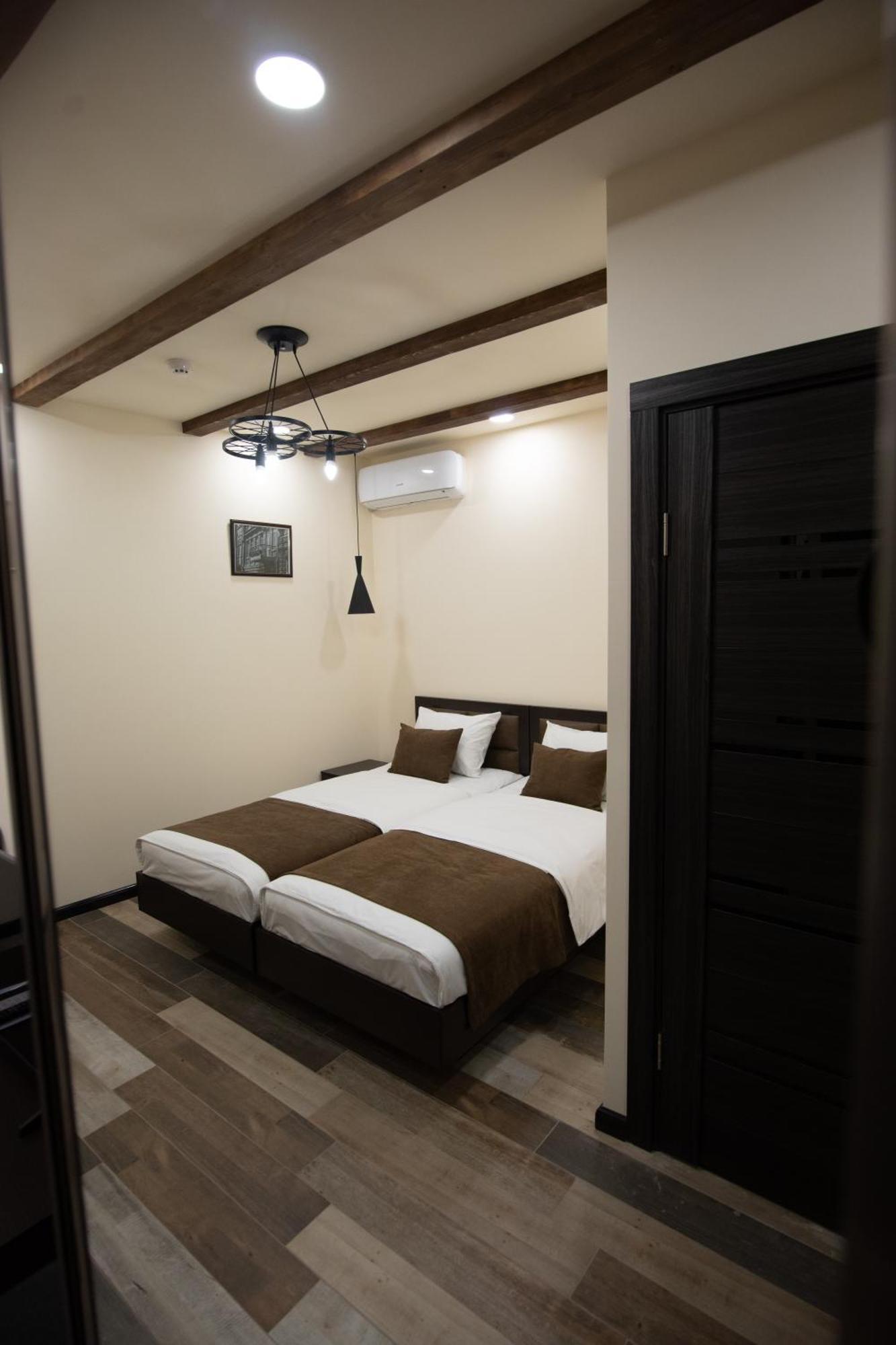 Boutique Living Hotel Yerevan Exterior photo