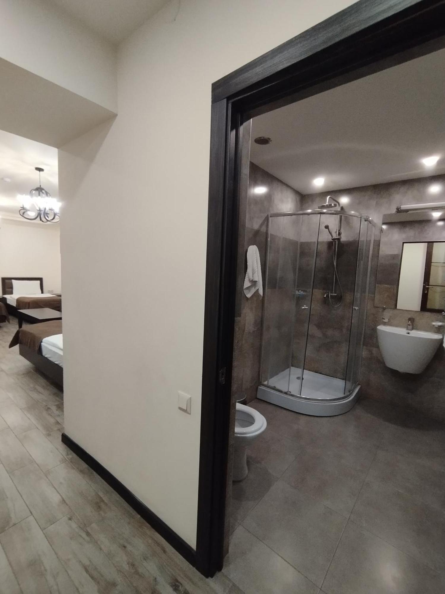 Boutique Living Hotel Yerevan Exterior photo