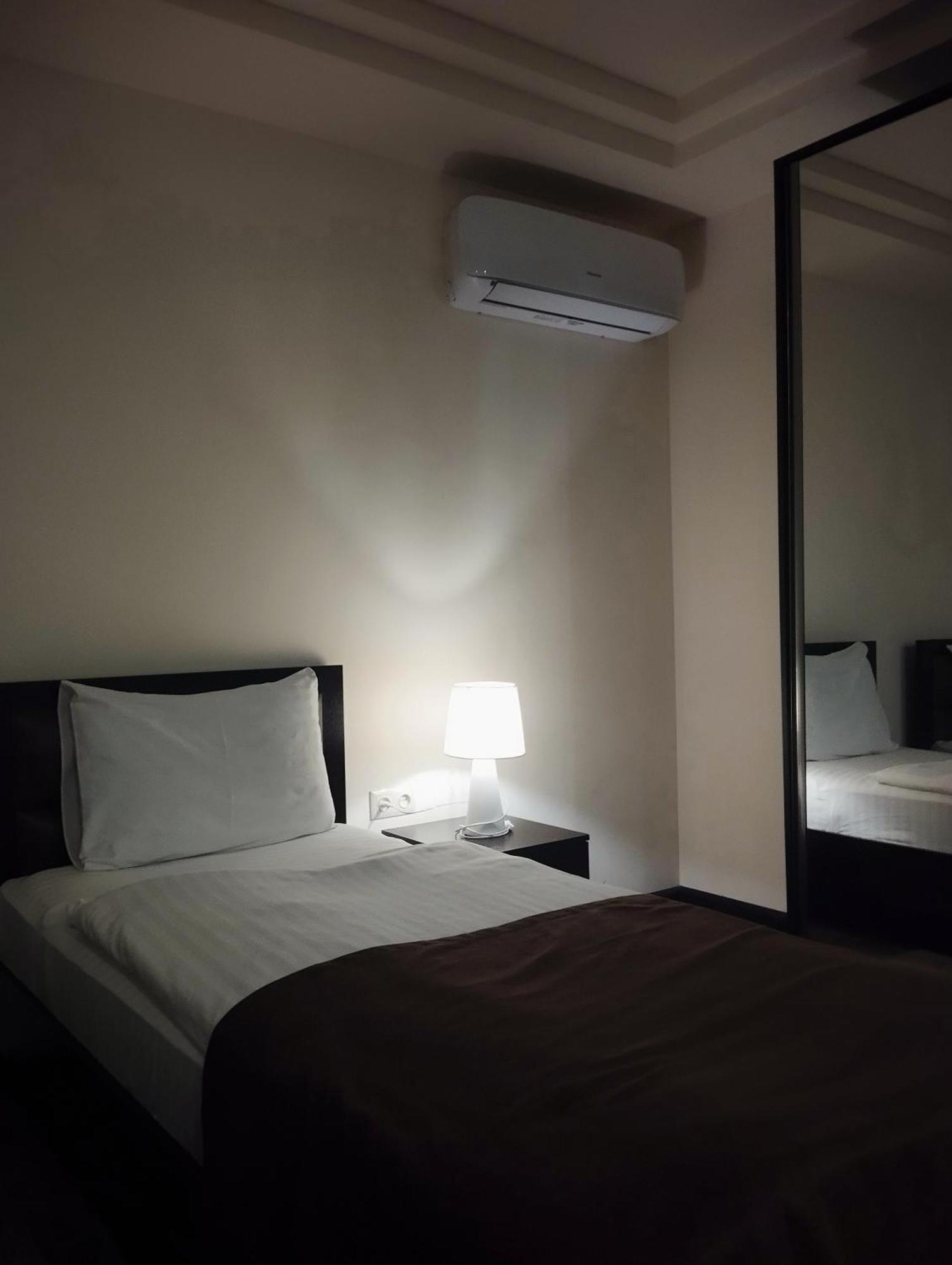 Boutique Living Hotel Yerevan Exterior photo
